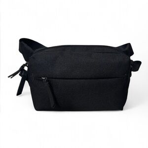 NWT Men’s Fossil Black Textile/Leather Accents Belt/Crossbody Bag